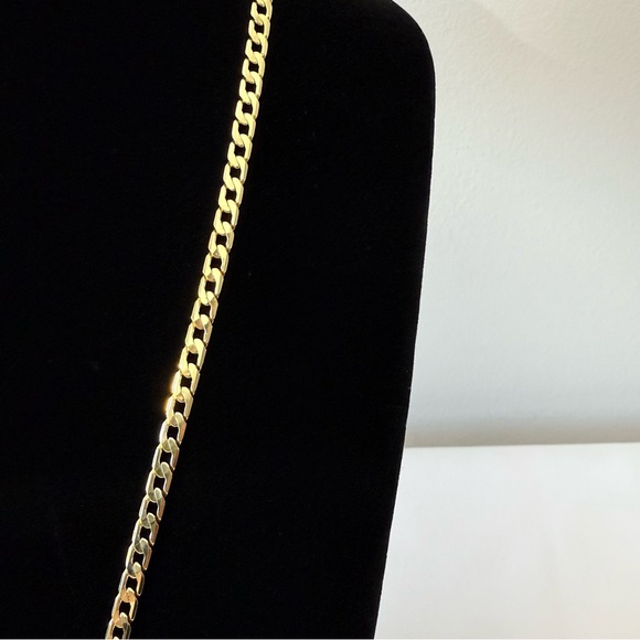 18K Gold filled Cuban Curb Chain Necklace – 25” Long, 6.35mm Wide - Picture 2 of 9